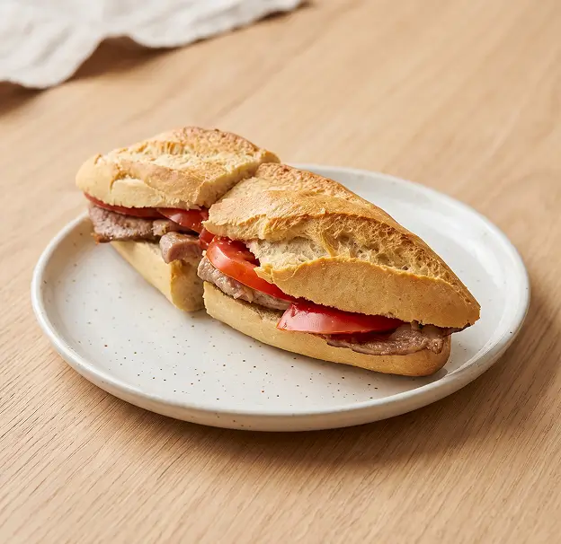 Un bocadillo serranito
