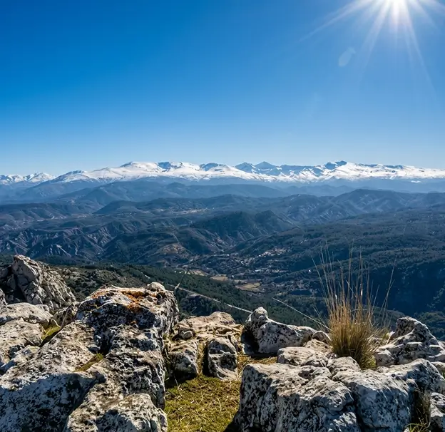 Vistas desde una montaña a Sierra Nevada